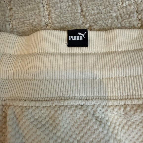 Puma Cream Ribbed Tank and Drawstring Shorts Set - Picture 8 of 11